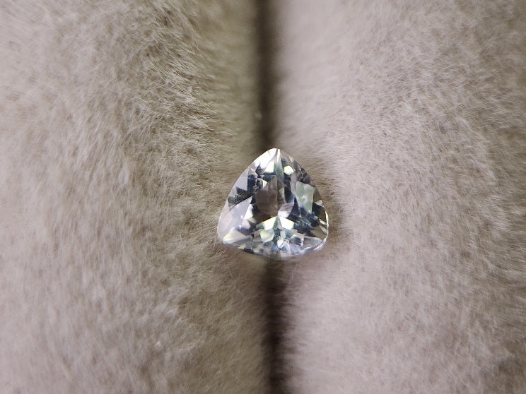 0945-1　フェナカイト　0.39ct