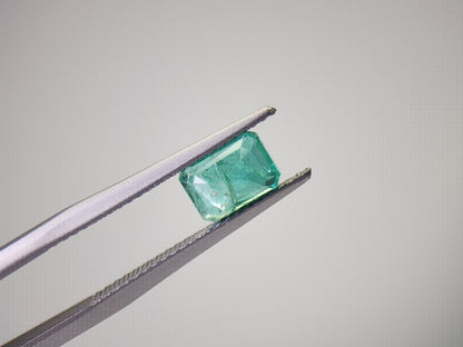 0938-3　エメラルド　1.21ct