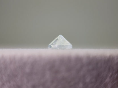 0008-2-3　シンデレラアクアマリン　0.38ct