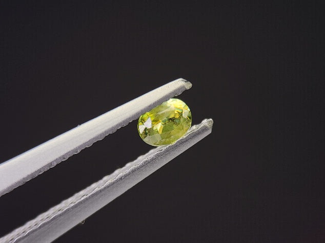 0932-1-1　スフェーン　0.15ct