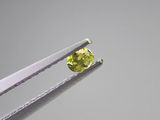 0932-1-5　スフェーン　0.13ct