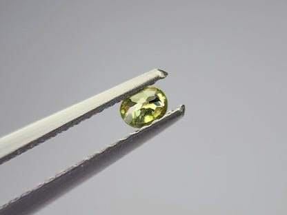 0932-1-5　スフェーン　0.13ct