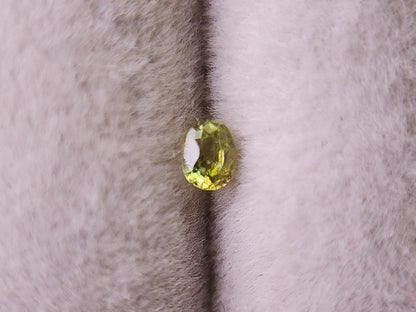 0932-1-5　スフェーン　0.13ct