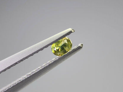 0932-1-4　スフェーン　0.13ct