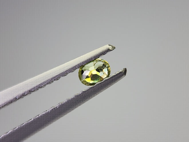 0932-1-4　スフェーン　0.13ct