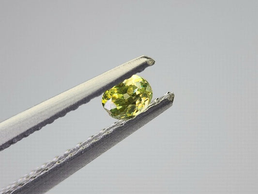 0932-1-6　スフェーン　0.13ct