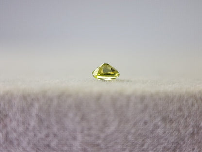 0932-1-6　スフェーン　0.13ct