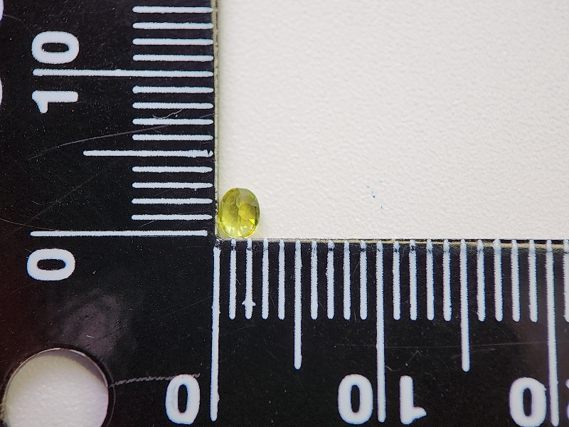 0932-1-6　スフェーン　0.13ct