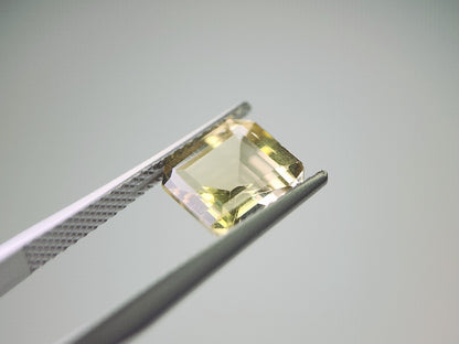 0473-1　イエローグリーンアパタイト　2.71ct