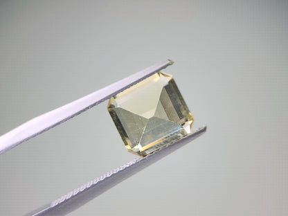 0473-1　イエローグリーンアパタイト　2.71ct