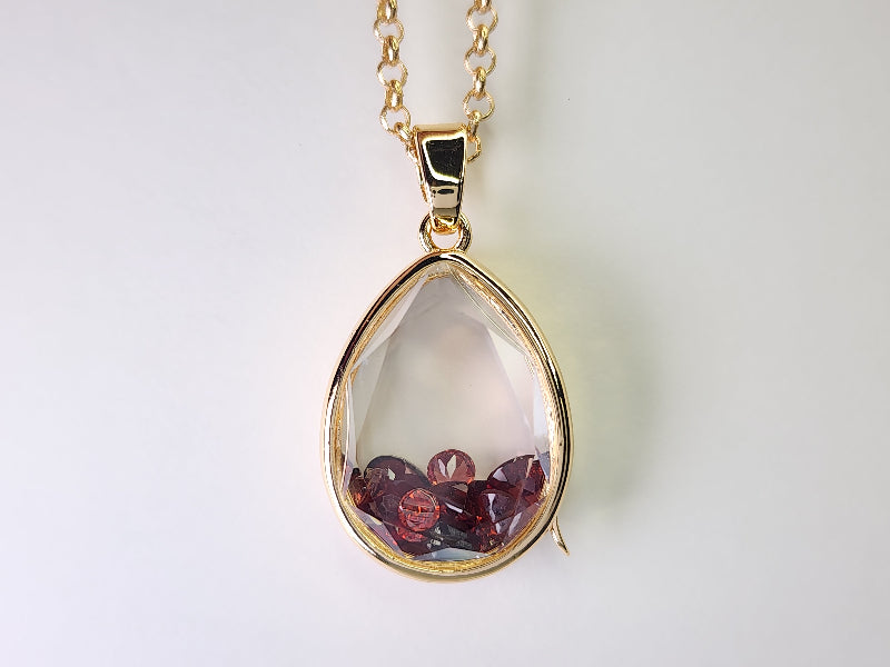 - nui ＆ me - （ぬいとわたし）／ レッド [雫型トップ]