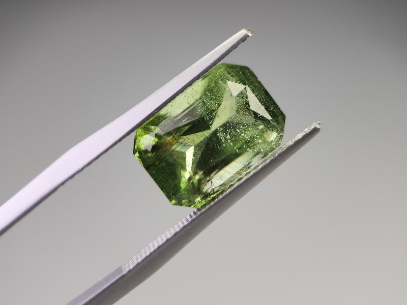 0196-1　ルチルペリドット　6.20ct