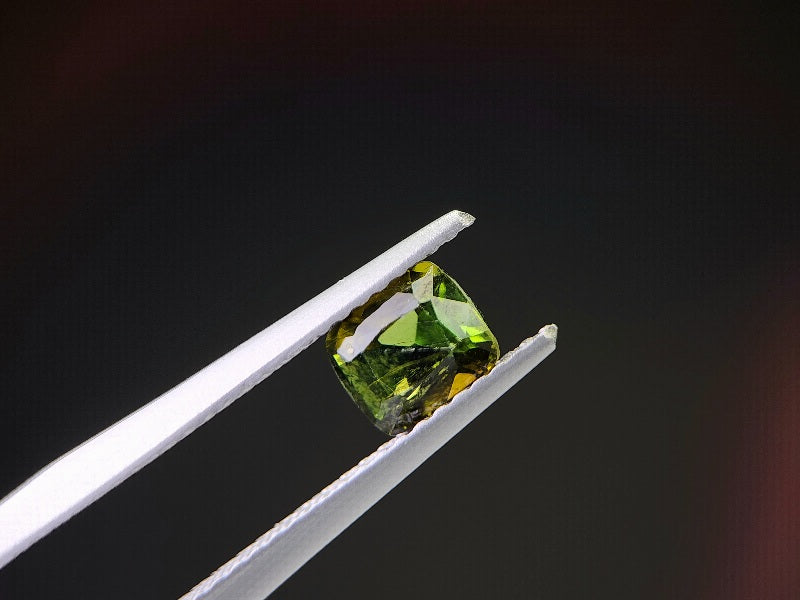 0197-1　クロムスフェーン　0.88ct