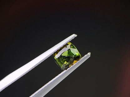 0197-1　クロムスフェーン　0.88ct