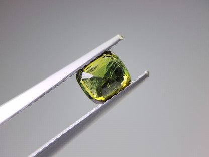 0197-1　クロムスフェーン　0.88ct
