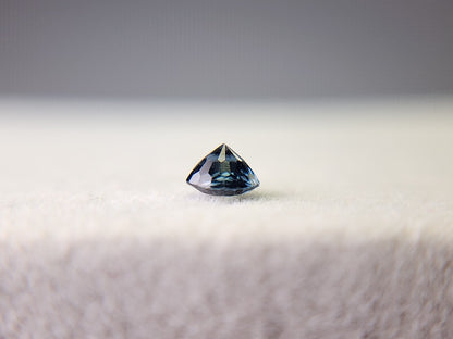 0929-11　ブルースピネル　0.34ct
