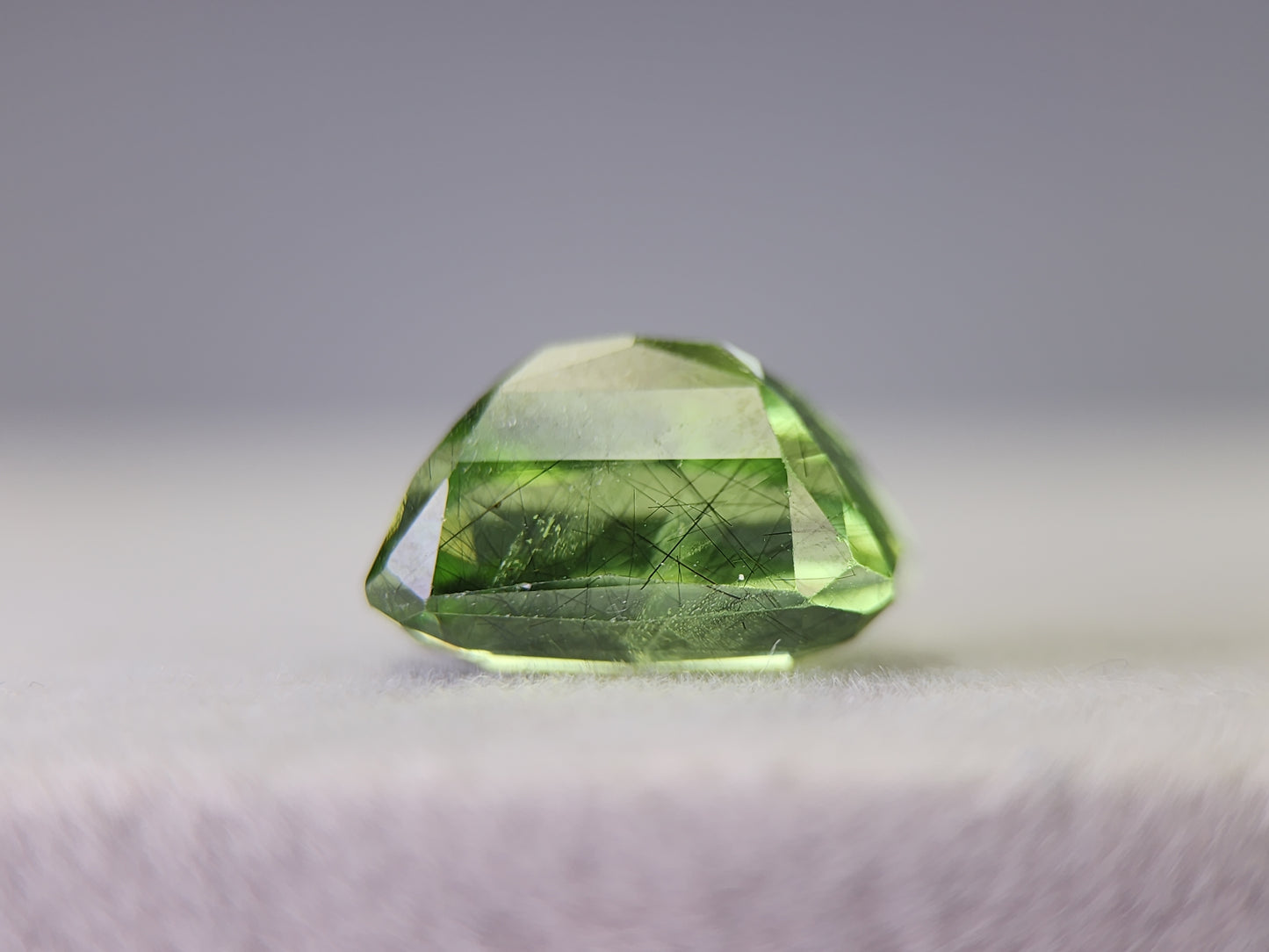 0196-2　ルチルペリドット　5.62ct