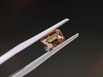 0556-1　アキシナイト　1.24ct