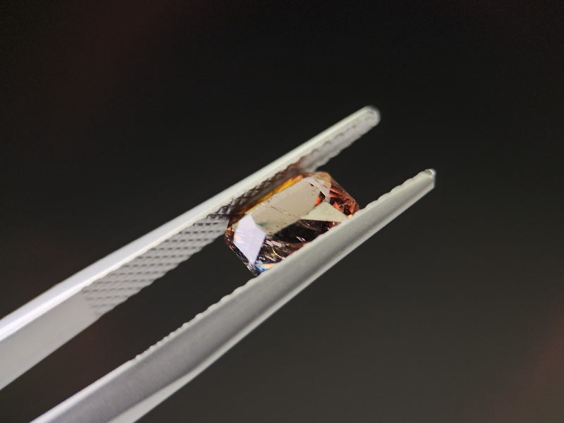 0556-1　アキシナイト　1.24ct