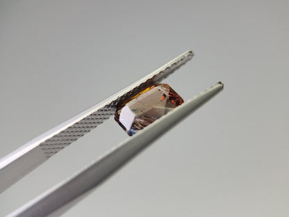 0556-1　アキシナイト　1.24ct