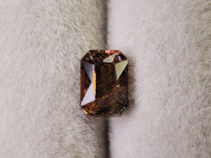 0556-1　アキシナイト　1.24ct