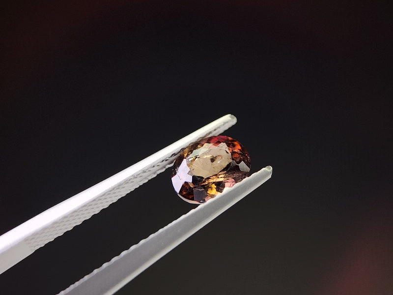 0556-3　アキシナイト　1.06ct