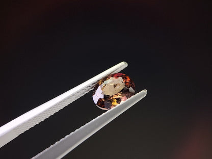 0556-3　アキシナイト　1.06ct