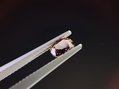 0556-4　アキシナイト　0.50ct