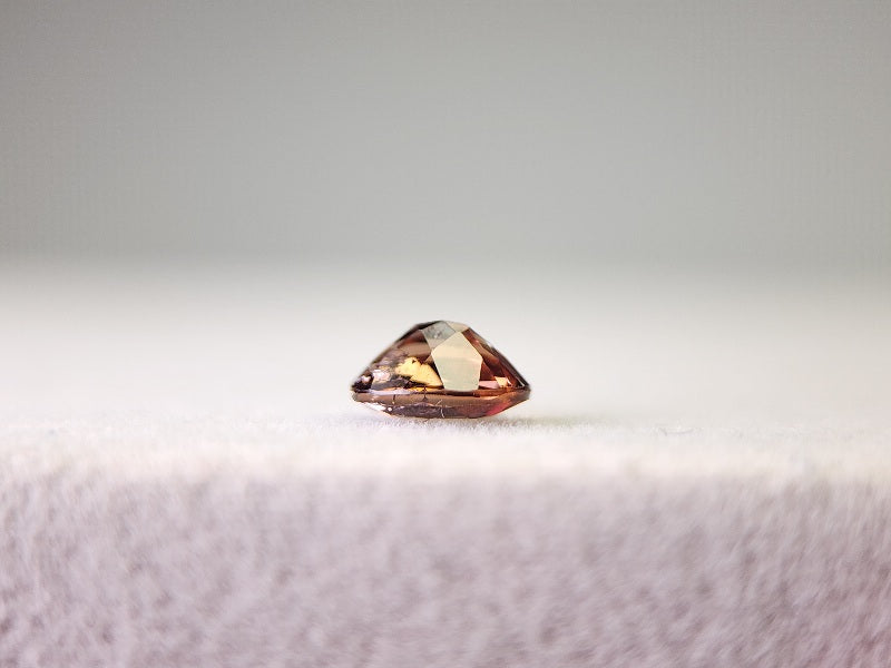 0556-4　アキシナイト　0.50ct