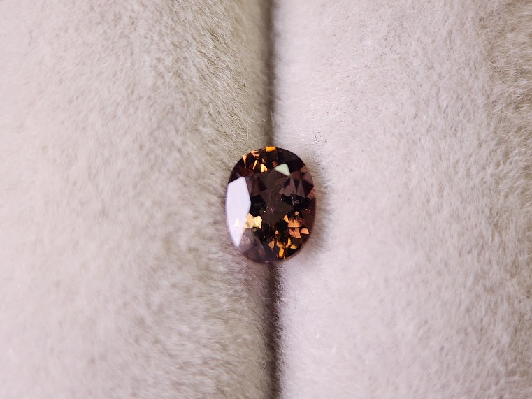 0556-4　アキシナイト　0.50ct