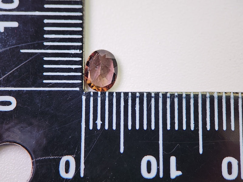 0556-4　アキシナイト　0.50ct