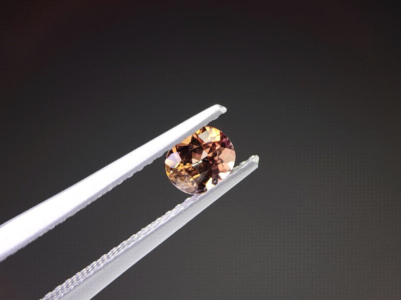 0556-5　アキシナイト　0.46ct