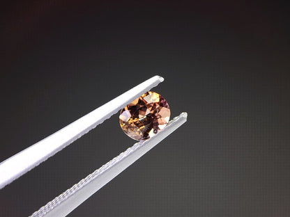 0556-5　アキシナイト　0.46ct