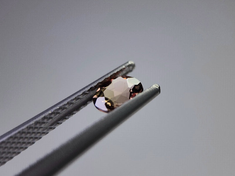 0556-5　アキシナイト　0.46ct