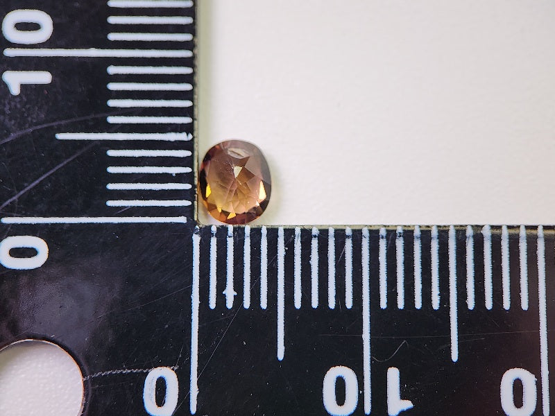 0556-5　アキシナイト　0.46ct
