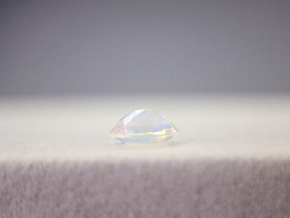 0909-2-13　オパール　0.45ct