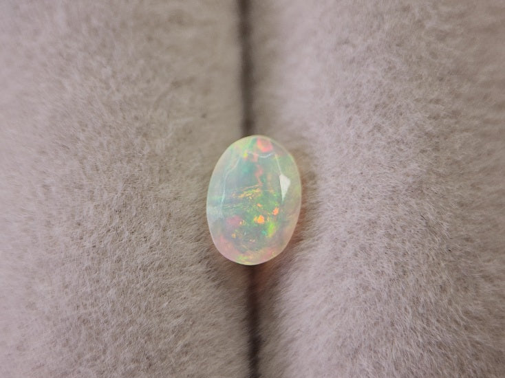 0909-2-14　オパール　0.28ct