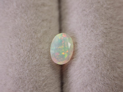 0909-2-14　オパール　0.28ct