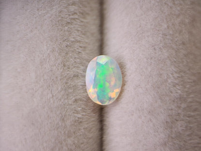 0909-2-16　オパール　0.42ct