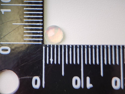 0909-4-4　オパール(欠けあり)　0.24ct