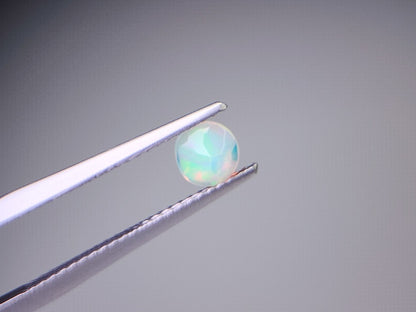 0909-4-7　オパール　0.27ct