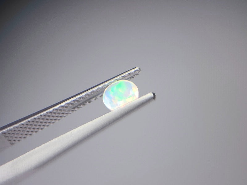 0909-4-8　オパール　0.17ct