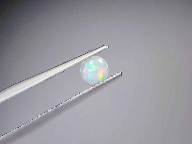 0909-4-8　オパール　0.17ct