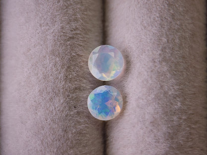 0909-5-8　オパール2石セット