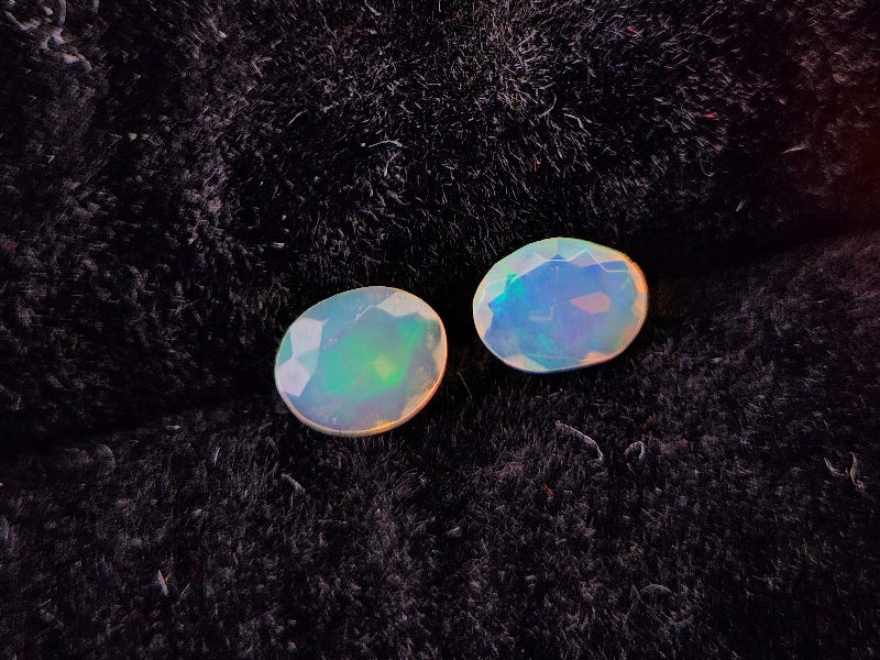 0909-7-9　オパール2石セット