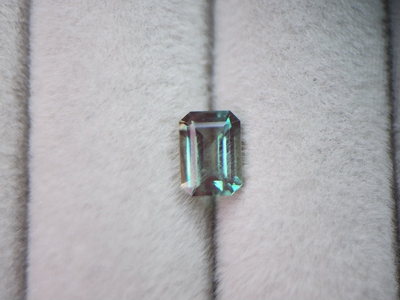 0504-7　カラーチェンジアンデシン　0.90ct