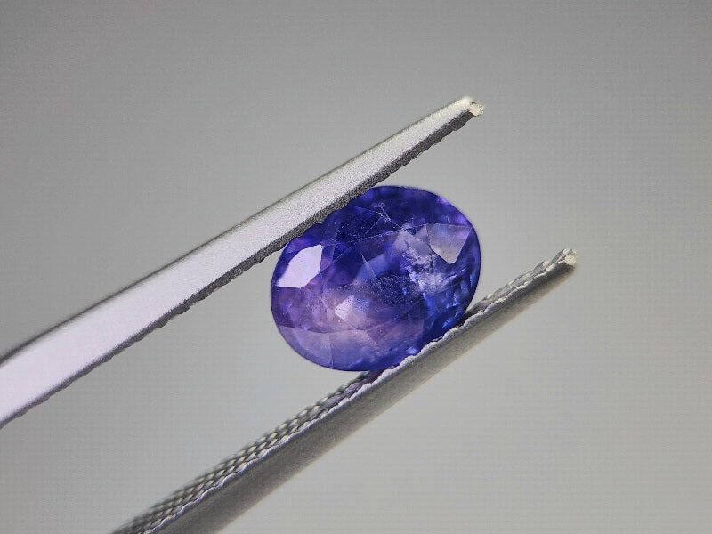 0904-18　サファイア　1.71ct