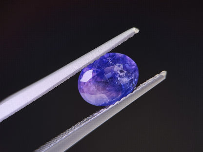 0904-18　サファイア　1.71ct