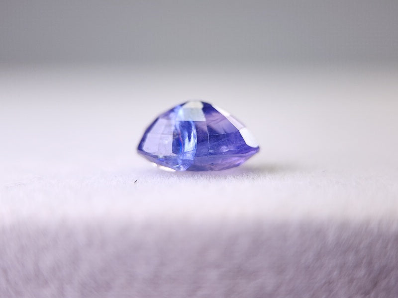 0904-18　サファイア　1.71ct