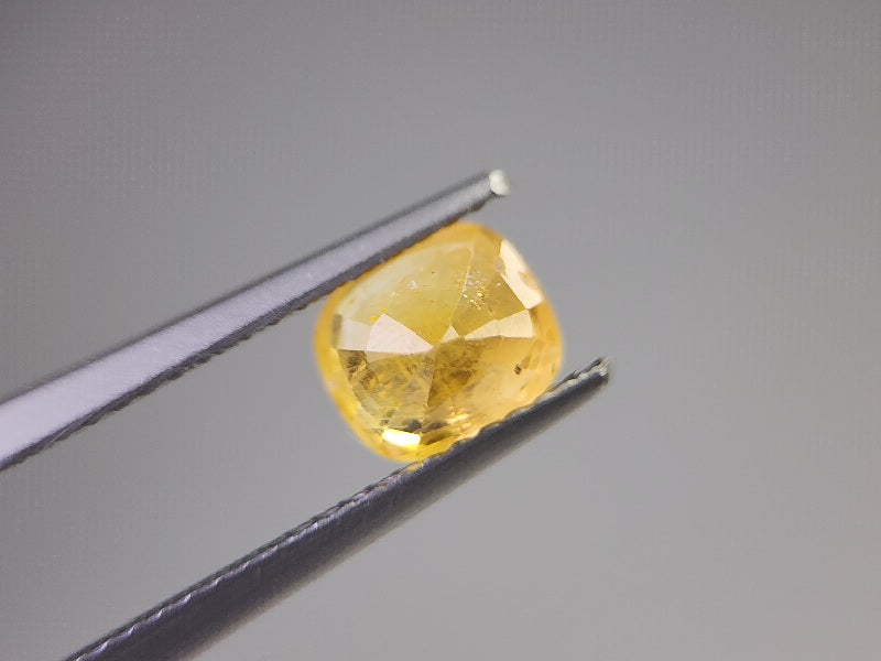 0904-28　サファイア　1.47ct